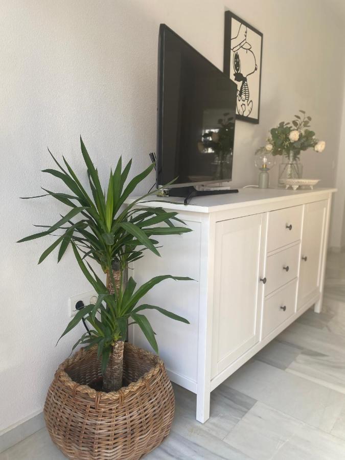 Apartamento Duplex Ático, primera línea de playa Torrox Exterior foto