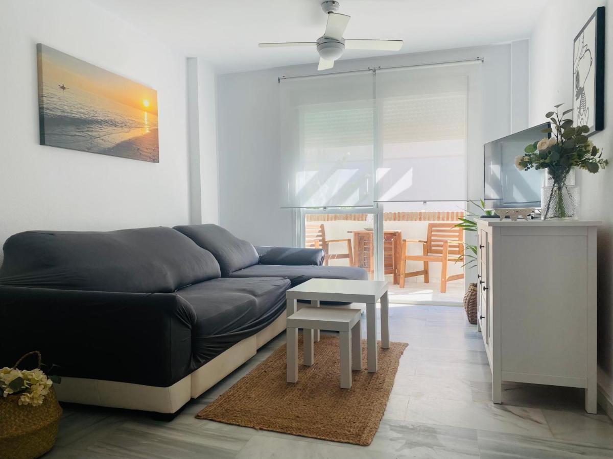 Apartamento Duplex Ático, primera línea de playa Torrox Exterior foto